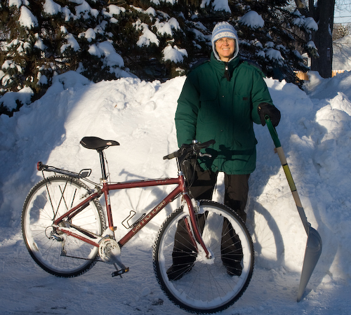 barb,snow,shovel,bike